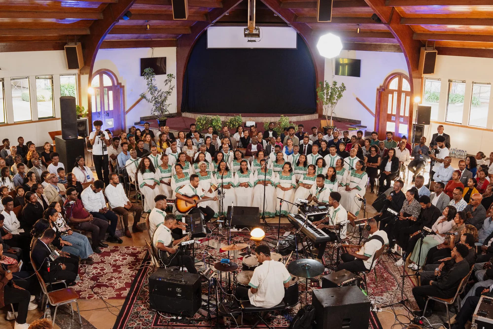 Geja KHC — On Stage